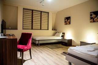 Гостевой дом Luxe Stay Тыргу-Муреш Двухместный номер с 2 отдельными кроватями-1